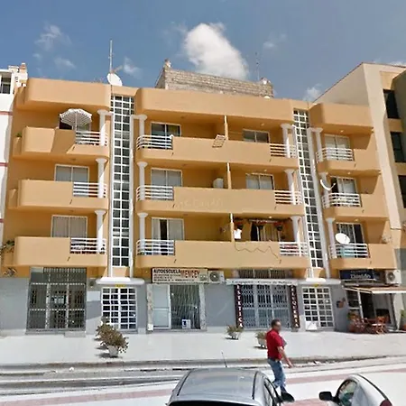 Linares شقة لوس كريستيانوس