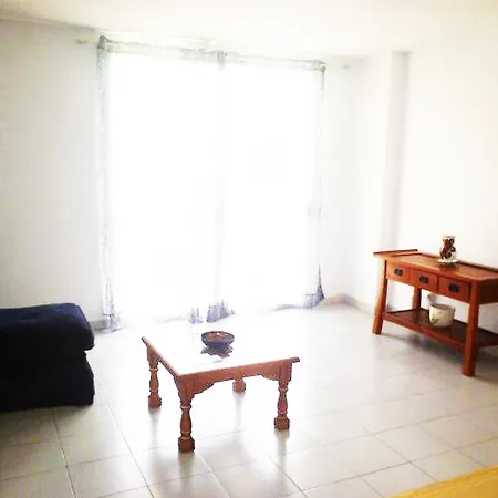 Linares شقة